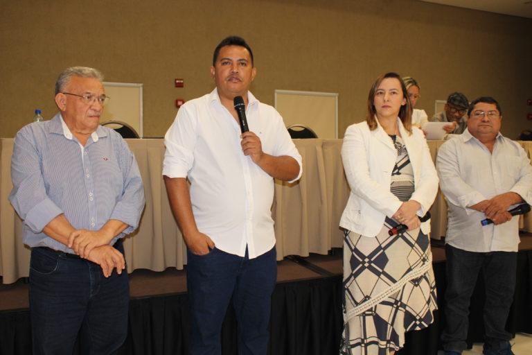 Aridiano Belk, do Comitê do Baixo Jaguaribe, é reeleito como Coordenador Geral do Fórum Cearense de CBHs