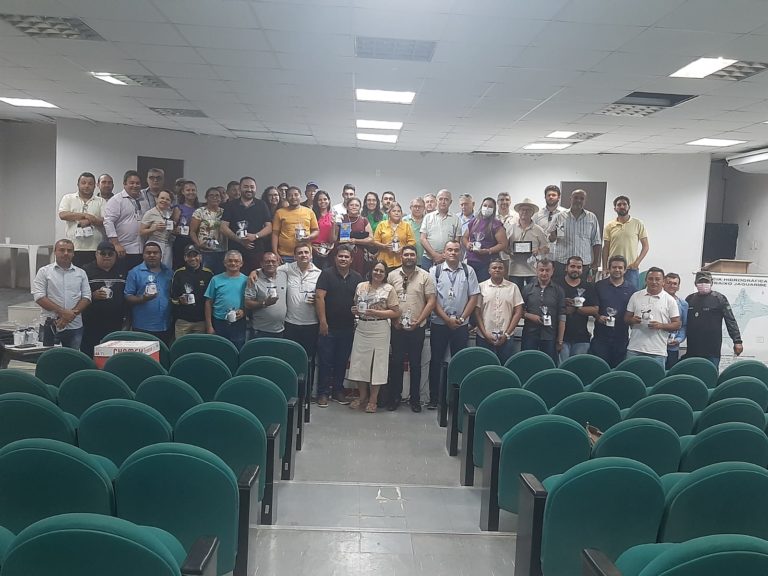 Comitê do Baixo Jaguaribe aprova calendário de atividades de 2025 e entrega homenagens