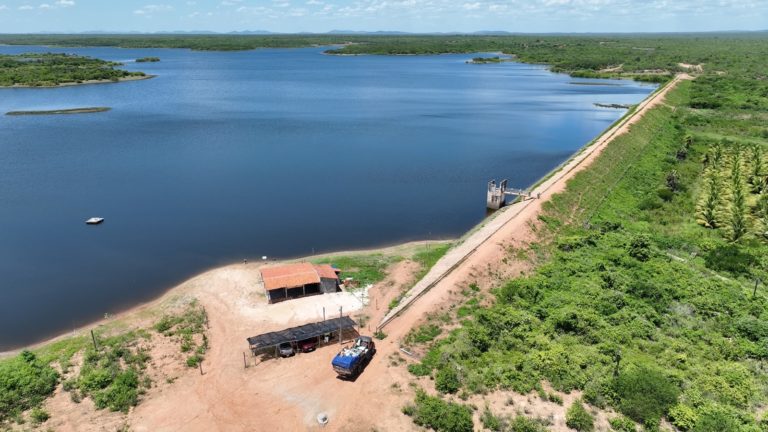 Comissão Gestora do Açude Santo Antônio de Russas aprova Plano de Ação para situações de seca
