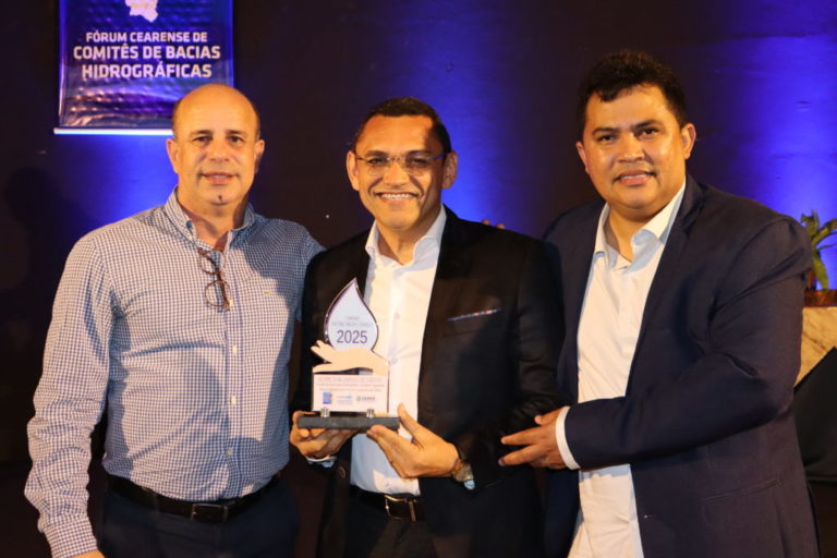 Fórum Cearense de Comitês de Bacias entrega Comenda Zaranza a personalidades do CSBH Baixo Jaguaribe